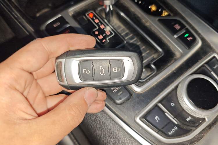 Used Geely Auto Emgrand GT 2015 2.4L Comfort Model Vehicle Key