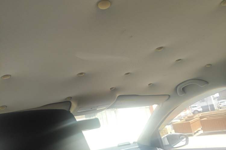 Used Volkswagen Polo 2014 1.4L Manual Fashion Edition