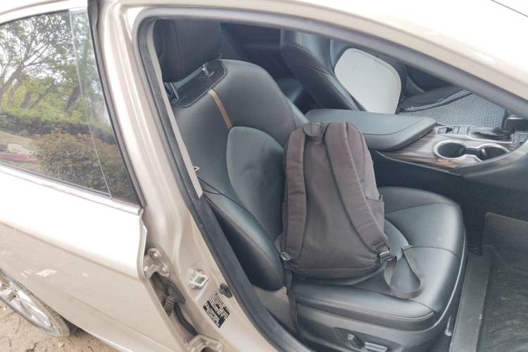 Used Toyota Camry 2019 2.0G Luxury Edition China VI Standard
