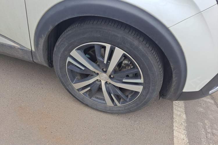 Used Peugeot 5008 2017 380THP 7-Seater Elite Edition Right Front Wheel Hub