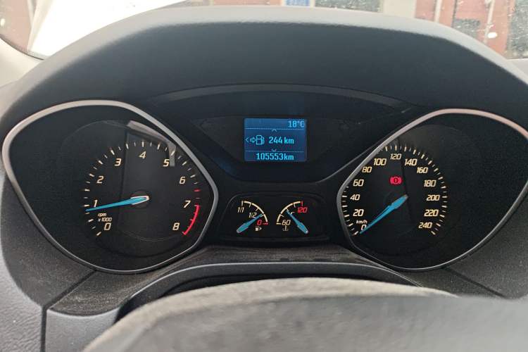 Used Ford Focus 2012 Sedan 1.6L Manual Fashion Edition
