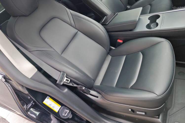 Used Tesla Model Y 2021 Standard Range Rear-Wheel Drive Version