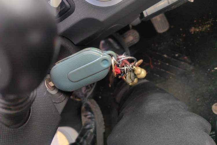 Used Wuling Hongguang MINIEV 2022 Macaron Colorful Edition Lithium Iron Phosphate Vehicle Key