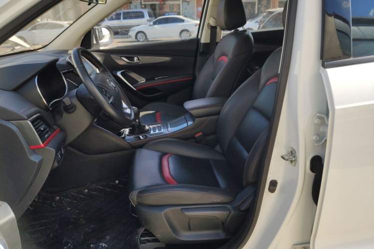 Used CHANGAN CS55 2017 1.5T Manual Colorful Edition
