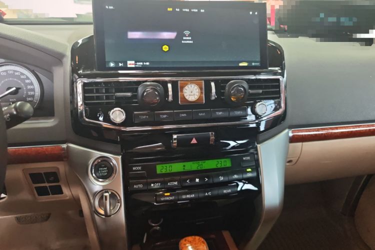 Used Toyota Land Cruiser 2012 4.0L Automatic VX Audio And AC Panel