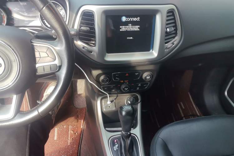 Used Jeep Compass 2017 200T Automatic Family Edition