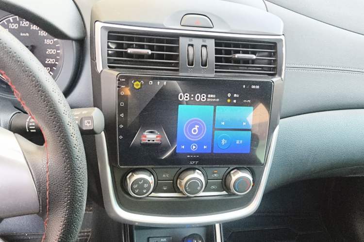 Used Nissan Tiida 2021 1.6L CVT Cool Edition Audio And AC Panel