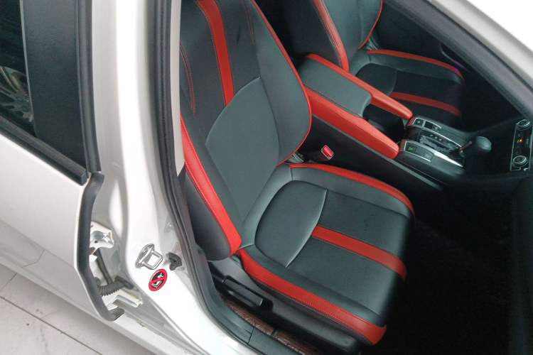 Used Honda Civic 2016 220TURBO CVT Luxury Edition Right Front Seat