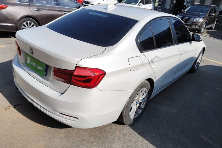 Used BMW 3 Series 2016 316i Fashion Model
