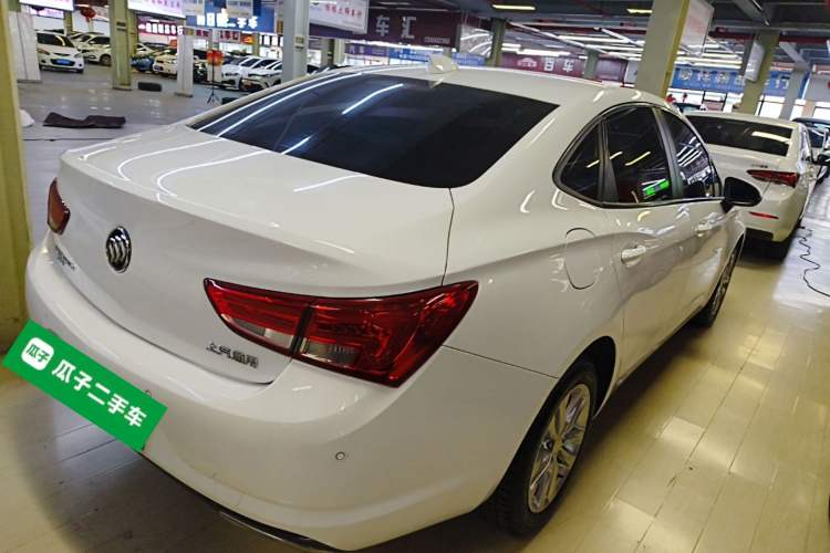 Used Buick Verano 2019 Sedan 20T Dual-Clutch Leading Model
