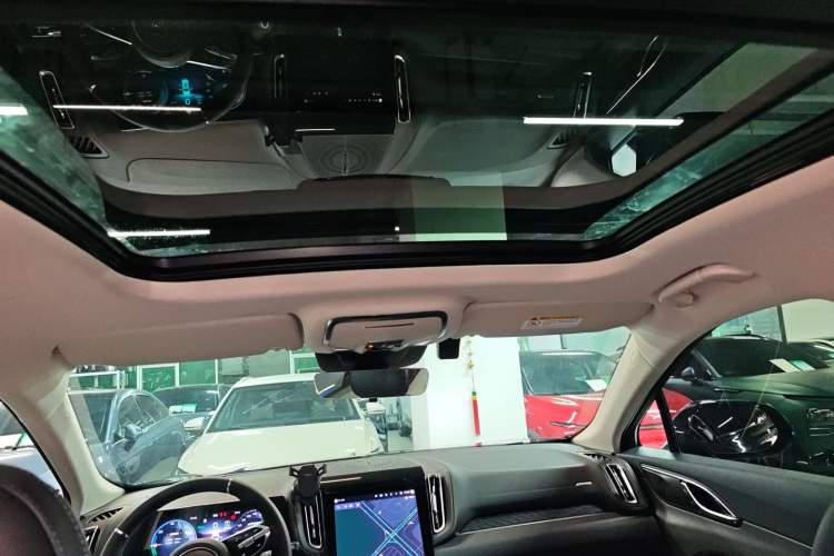 Used Hongqi HS3 PHEV 2025 Model 125km Jingwei 2 Millionth Anniversary Edition