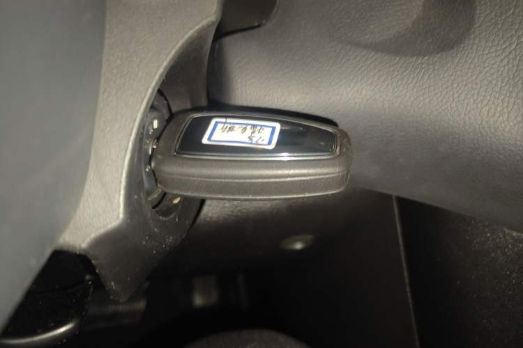 Used Ford Focus 2017 Sedan 1.6L Automatic Fashion Edition Smart Drive Version Vehicle Key