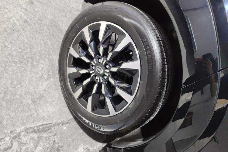 Used GAC Trumpchi EMKOO 2022 2.0 ATK TwinStar Max Edition Right Rear Wheel Hub