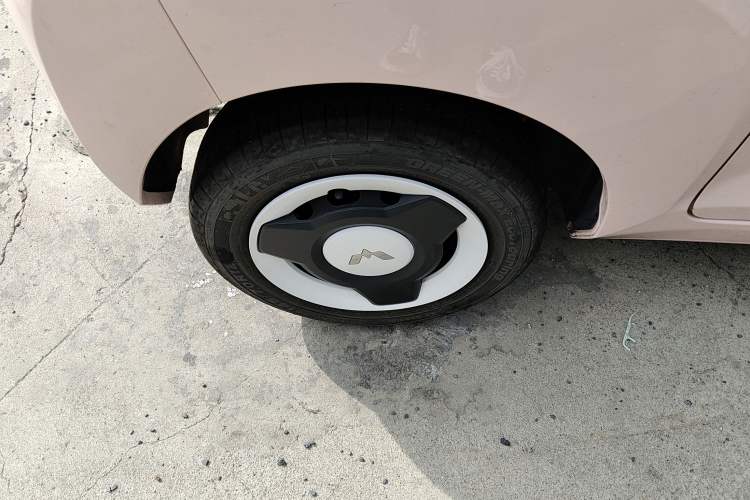 Used Wuling Hongguang MINIEV 2022 Macaron Premium Model – Lithium Iron Phosphate