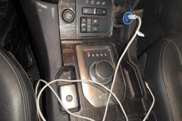 Used Land Rover Discovery 2016 3.0 SC Obsidian Black Heritage Edition HSE