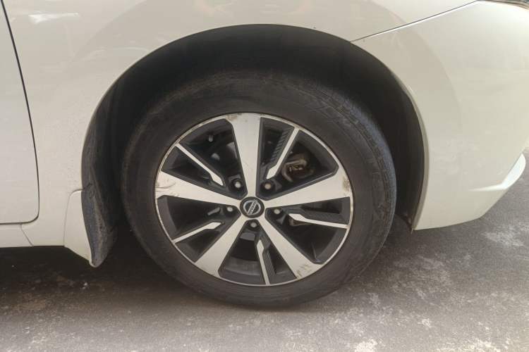 Used Nissan Lannia 2016 1.6L CVT Cool Edition
