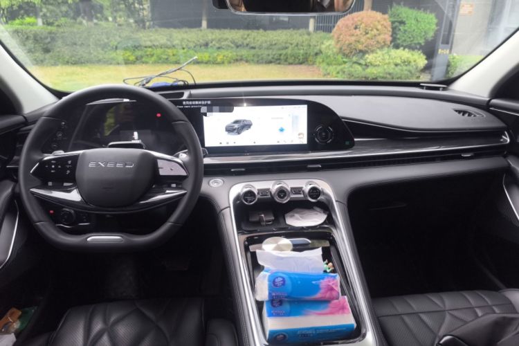 Used EXEED Stellar 2023 400T Four-Wheel Drive Deluxe Edition Center Console