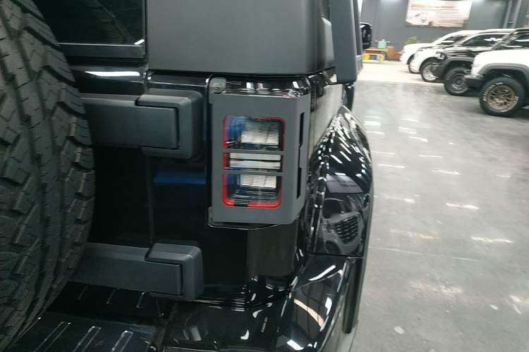 Used BAIC Off-Road BJ40 2023 2.0T Automatic Four-Wheel Drive Urban Hunter Edition Chivalrous Type