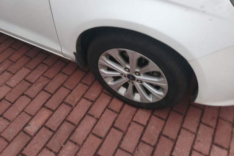 Used Ford Escort 2017 Happiness Edition 1.5L Automatic Fashion Version
