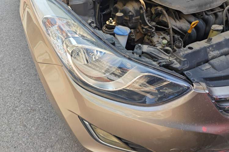 Used Hyundai Elantra (5th Generation / Langdong) 2012 1.6L Manual Leading Model