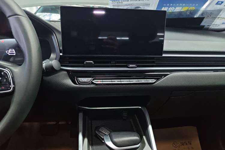 Used Geely Auto Emgrand 2025 4th Generation 1.5L CVT Luxury Version
