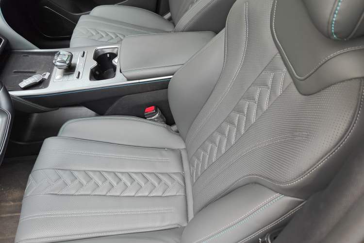 Used BYD Song L DM-i 2025 Intelligent Driving Version 160 km Beyond-Range Type