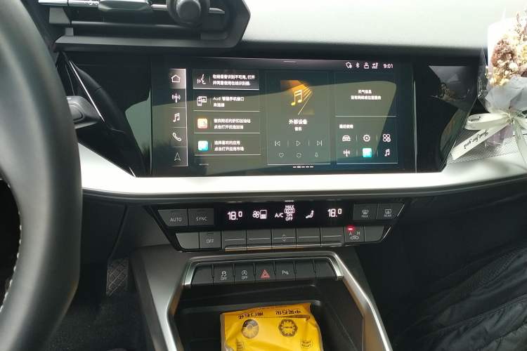 Used Audi A3 2024 Sportback 35 TFSI Fashionable Sports Model Audio And AC Panel