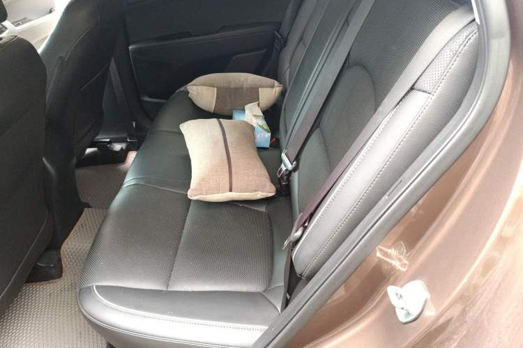 Used Hyundai ix25 2015 1.6L Automatic Two-Wheel Drive Smart GLS Trim Left Rear Seat