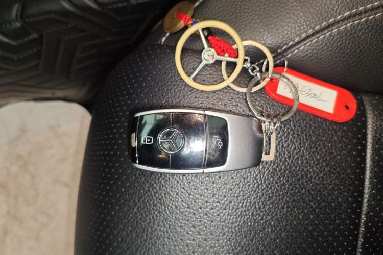 Used Mercedes-Benz E-Class 2019 Restyled E 300 L Sporty and Stylish Edition
