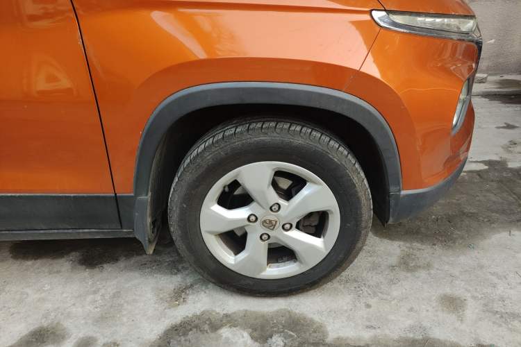 Used Baojun 510 2017 1.5L manual Comfort trim