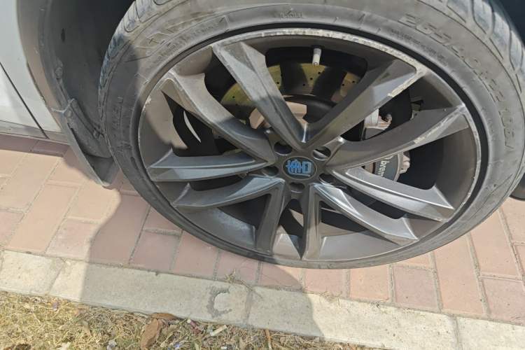 Used BYD Tang New Energy 2018 DM 2.0T All-Wheel Drive Smart Connectivity Luxury Model 7 Seats China V Emission Standard