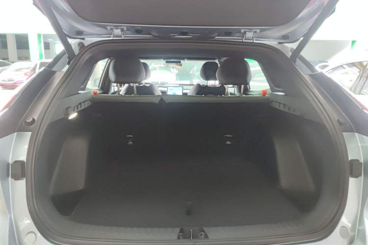 Used Geely Auto Emgrand X7 Sport 2024 1.5TD Smart Connect+ Trunk