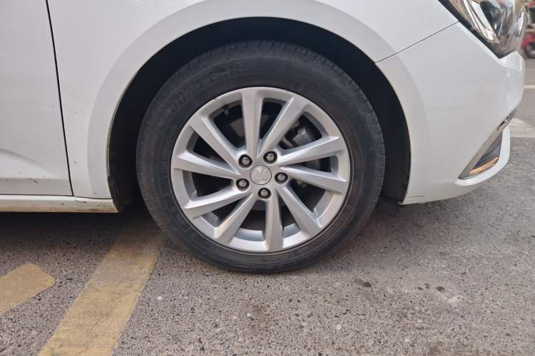 Used Buick Verano 2018 Sedan 15S Automatic Leading Model