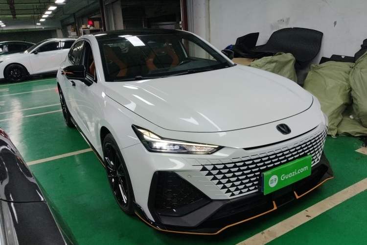 Used Changan UNI-V 2024 2.0T Classic Sport Edition