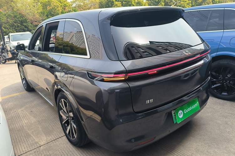 Used Li Auto L8 2023 Pro Model
