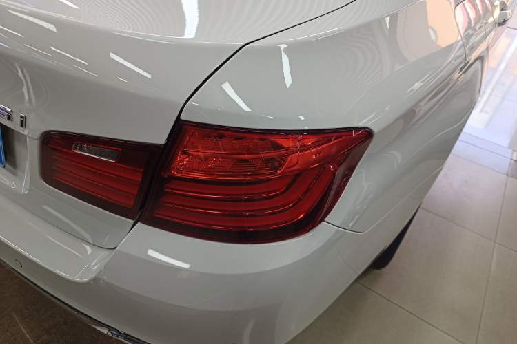 Used BMW 5 Series 2014 535i Design Package Model
