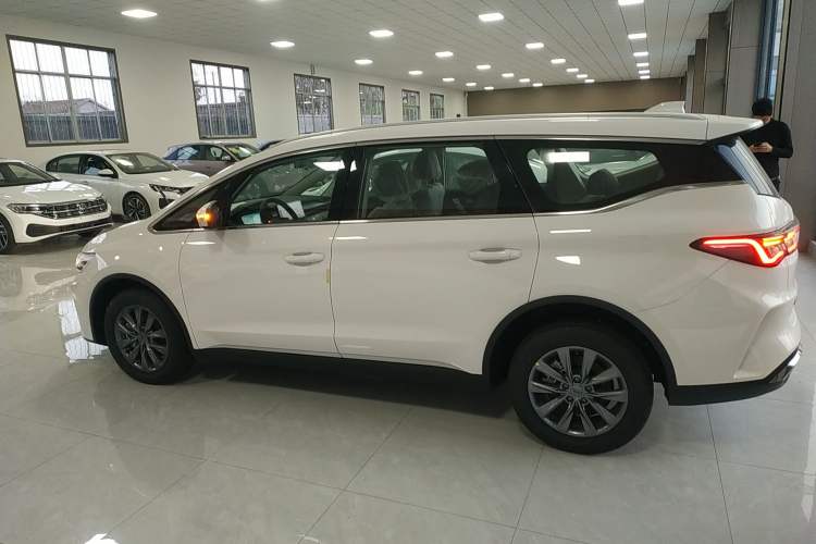 Used Geely Auto Jiajie 2023 Geely Jiaji L 1.5TD DCT Comfort Edition