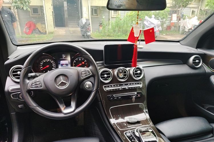 Used Mercedes-Benz GLC 2017 GLC 260 4MATIC Dynamic Edition
