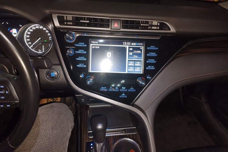 Used Toyota Camry 2018 2.5G Luxury Edition Audio And AC Panel