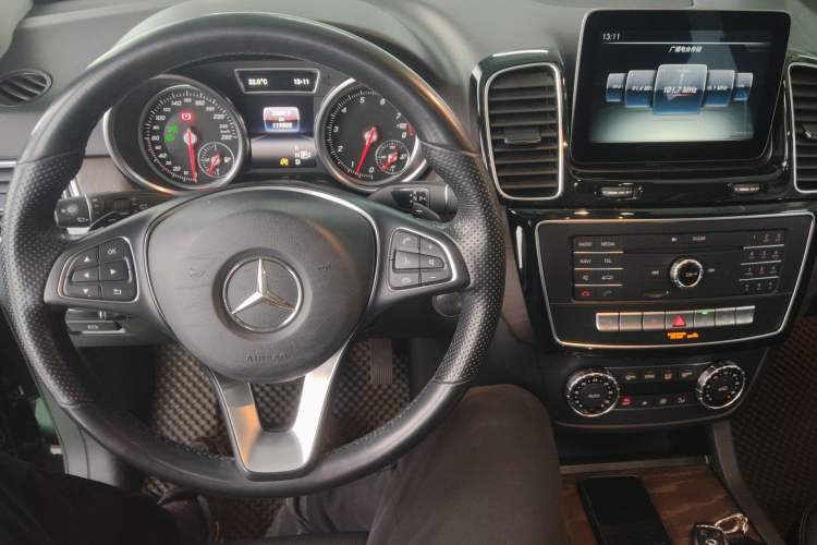 Used Mercedes-Benz GLE 2016 GLE 400 4MATIC Steering Wheel