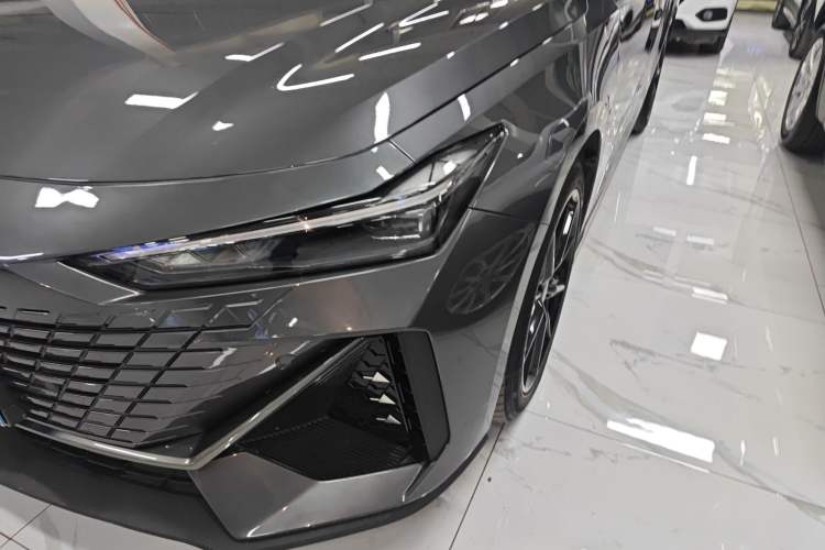 Used CHANGAN UNI-V 2022 1.5T Prestige Version Left Front Headlight