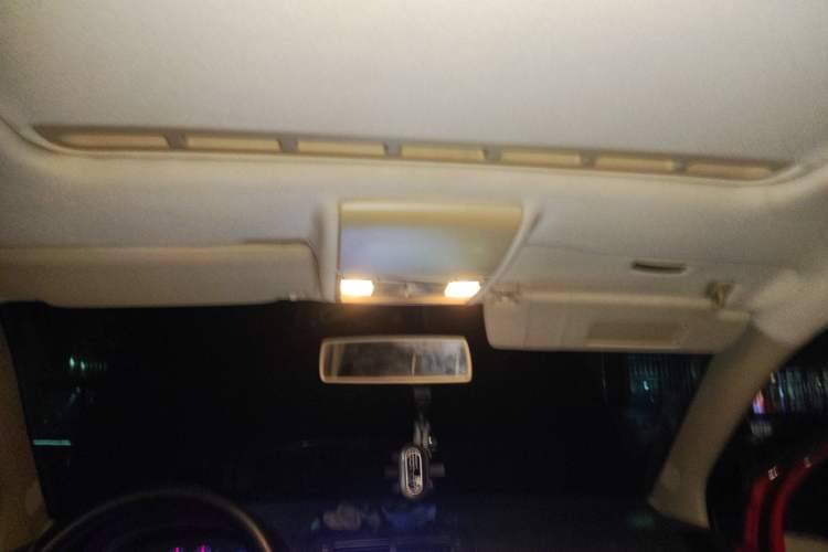 Used Volkswagen Polo 2009 Jingqing 1.6L Automatic Fashion Edition Headliner