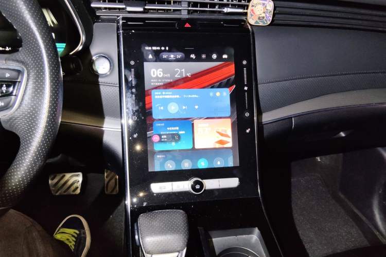 Used Roewe RX5 MAX 2021 Supreme Series 400TGI Automatic Smart Cabin Prestige Edition
