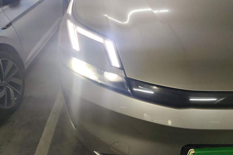 Used Lynk & Co 08 EM-P 2023 120km Long-Range Halo
