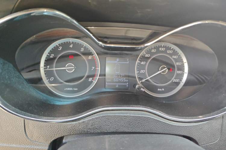 Used Baojun 560 2015 1.8L manual Comfort trim level
