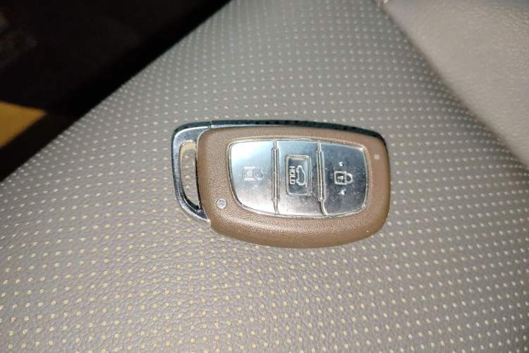 Used Hyundai Tucson 2020 280TGDi Two-Wheel-Drive GLS Fashion Edition China VI Standard Vehicle Key