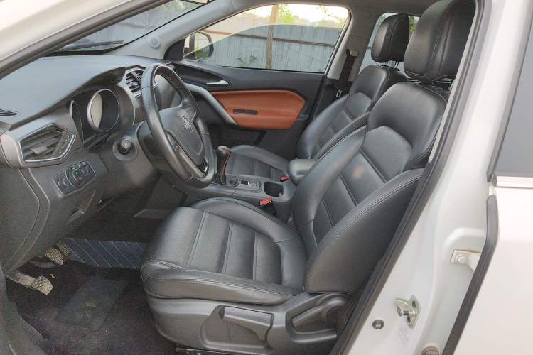 Used MG GS 2016 1.5TGI Manual Value Edition Left Front Seat