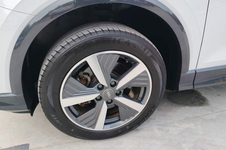 Used Audi Q2L e-tron 2019 Q2L e-tron Pure Electric Smart Style Left Front Wheel Hub