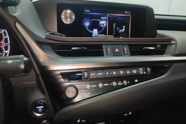 Used Lexus ES 2018 300h Premier Edition China VI Standard
