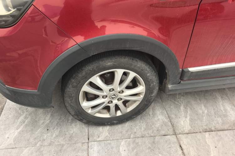 Used Dongfeng Fengon 360 2015 1.5L Manual Luxury 7-Seater China IV Standard
